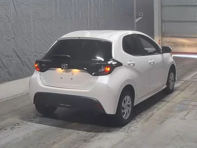 Toyota Yaris MXPA15 2024