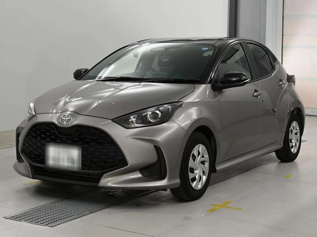 Toyota Yaris KSP210 2025