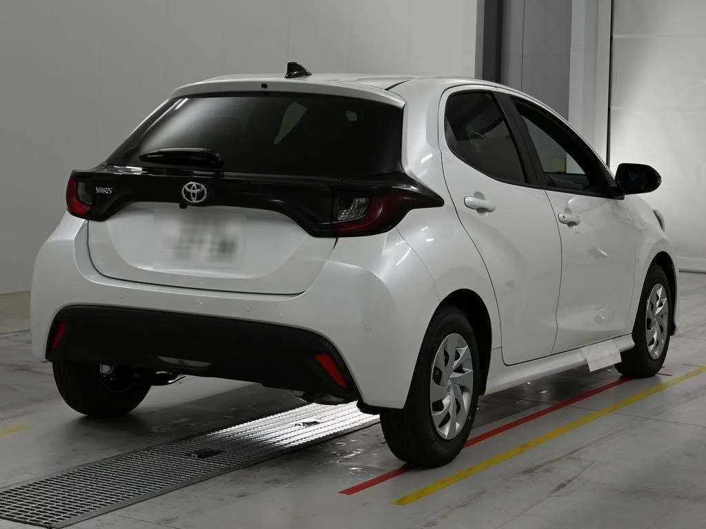 Toyota Yaris KSP210 2026