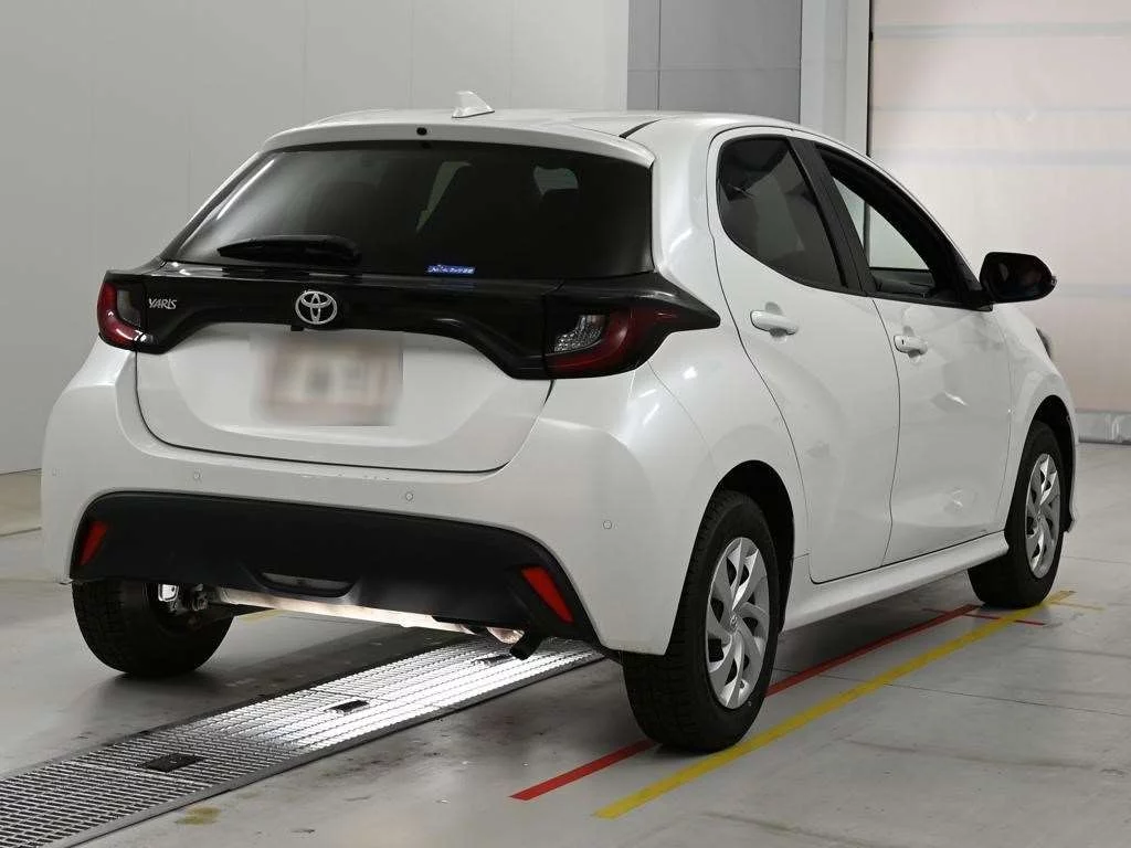 Toyota Yaris MXPA15 2024