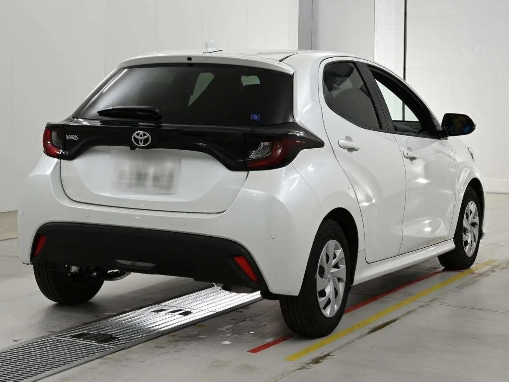 Toyota Yaris KSP210 2025