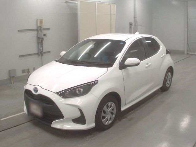 33101 Toyota Yaris MXPH10 2020 г. (CAA Tokyo)