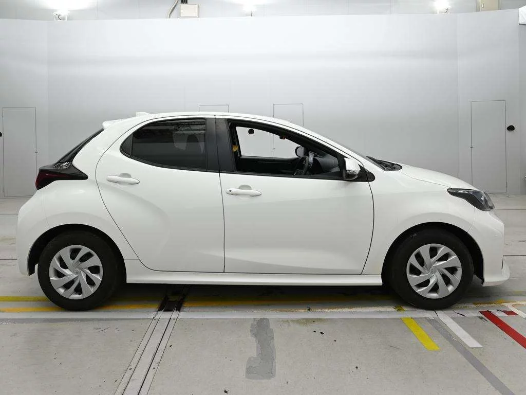 Toyota Yaris KSP210 2021