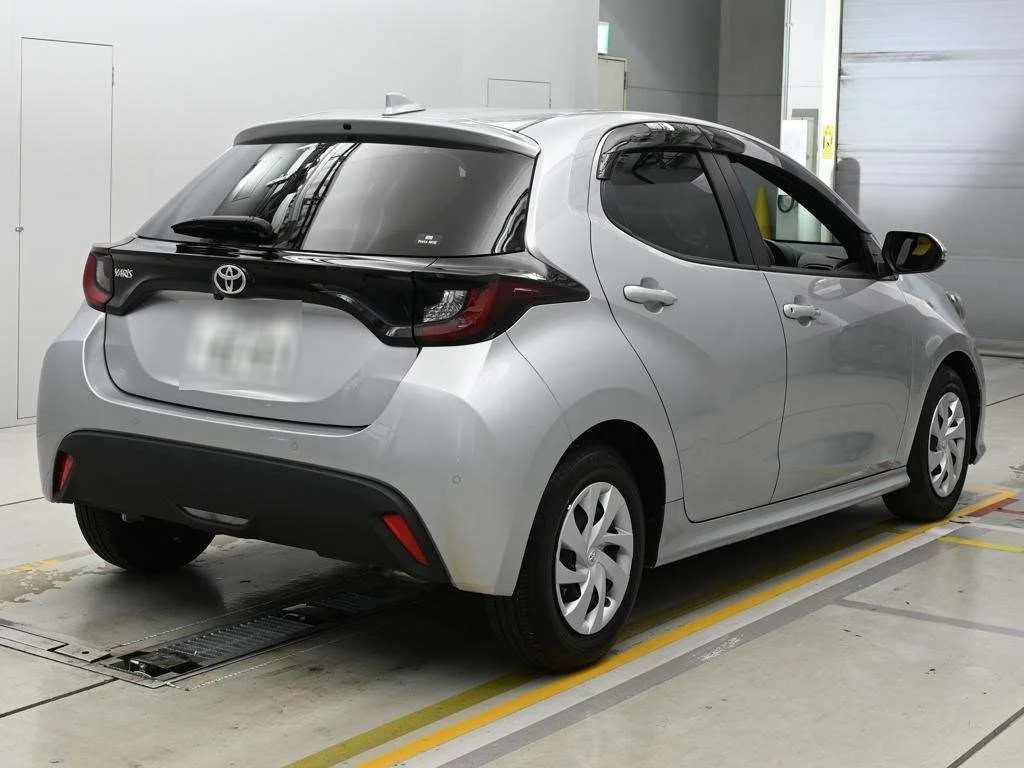 Toyota Yaris KSP210 2025