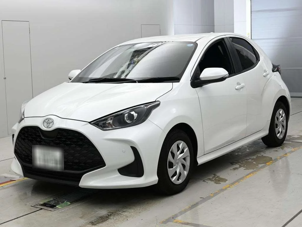 Toyota Yaris KSP210 2025