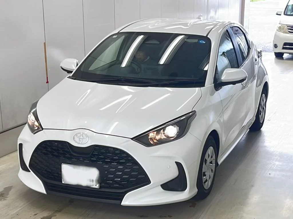 Toyota Yaris KSP210 2025