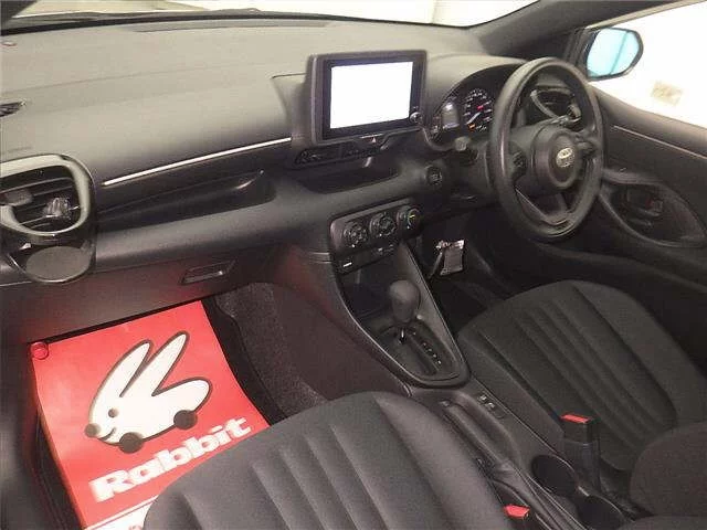 Toyota Yaris KSP210 2025