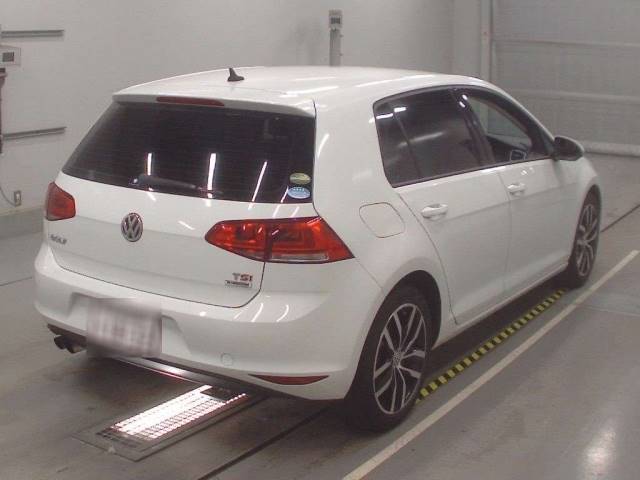 10029 VOLKSWAGEN GOLF AUCPT 2015 г. (CAA Tokyo)