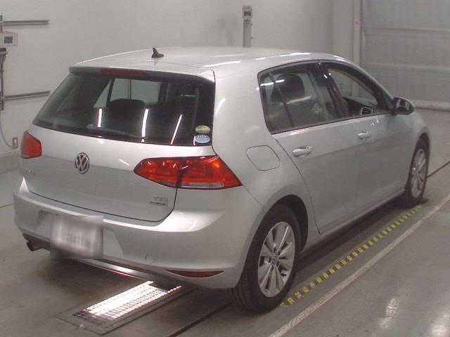 10208 VOLKSWAGEN GOLF AUCJZ 2014 г. (CAA Tokyo)