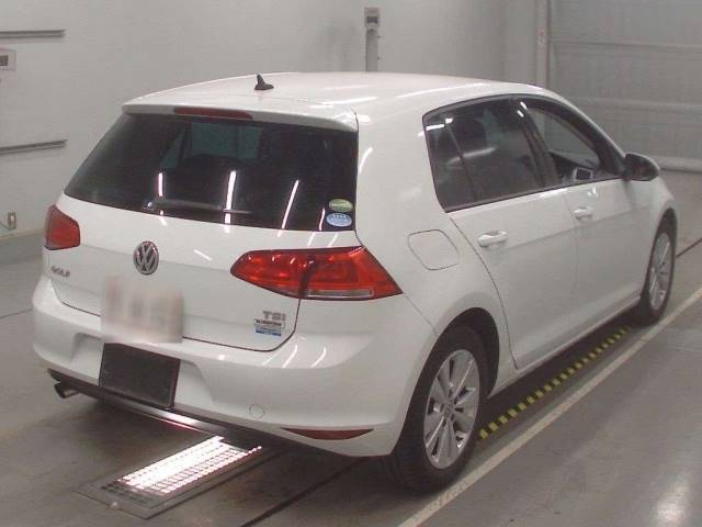 10226 VOLKSWAGEN GOLF AUCJZ 2016 г. (CAA Tokyo)