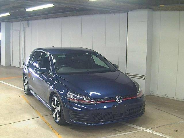 145 VOLKSWAGEN GOLF AUCHH 2016 г. (ZIP Osaka)