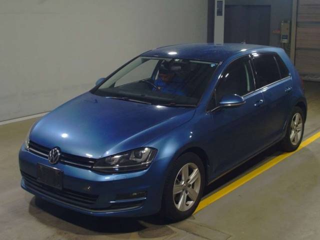 15013 VOLKSWAGEN GOLF AUCJZ 2015 г. (TAA Yokohama)