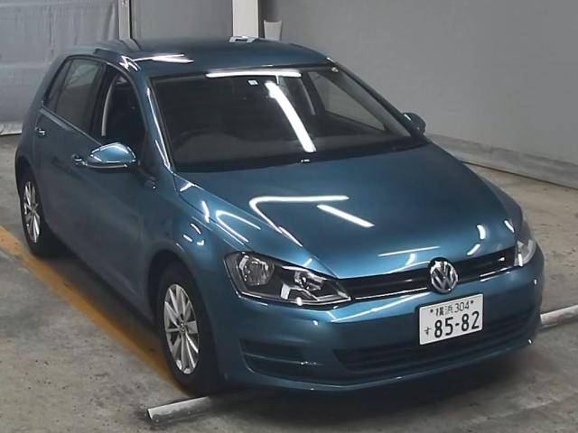 29 VOLKSWAGEN GOLF AUCJZ 2014 г. (ZIP Tokyo)