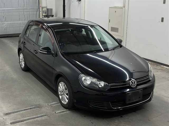 35102 VOLKSWAGEN GOLF 1KCBZ 2013 г. (MIRIVE Saitama)