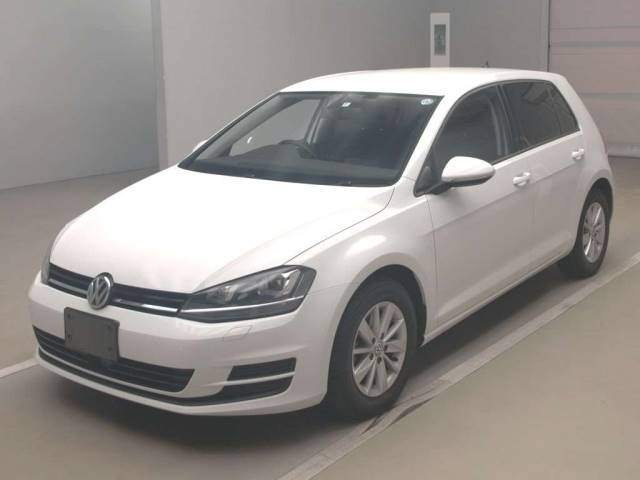 50045 VOLKSWAGEN GOLF AUCJZ 2016 г. (TAA Kantou)