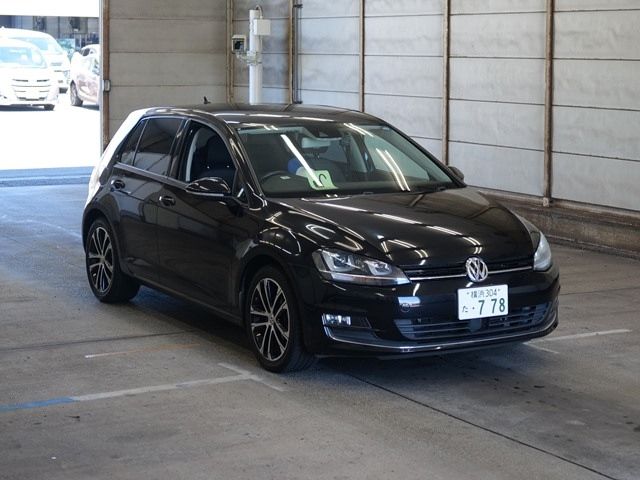 5047 VOLKSWAGEN GOLF AUCPT 2015 г. (ARAI Bayside)