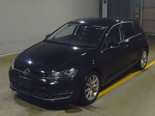 5079 VOLKSWAGEN GOLF AUCJZ 2017 г. (TAA Yokohama)