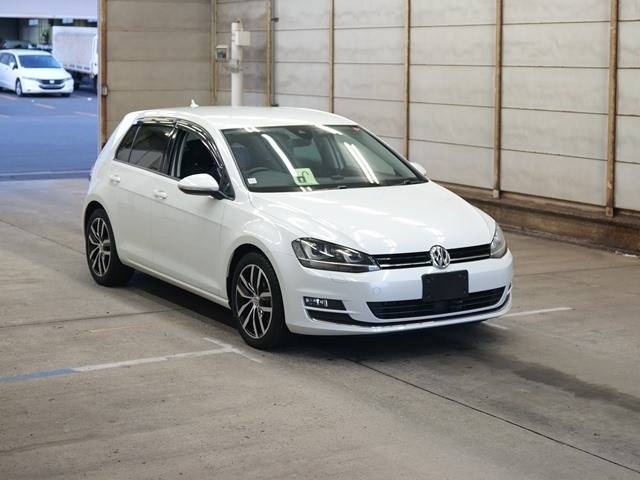 5091 VOLKSWAGEN GOLF AUCPT 2017 г. (ARAI Bayside)