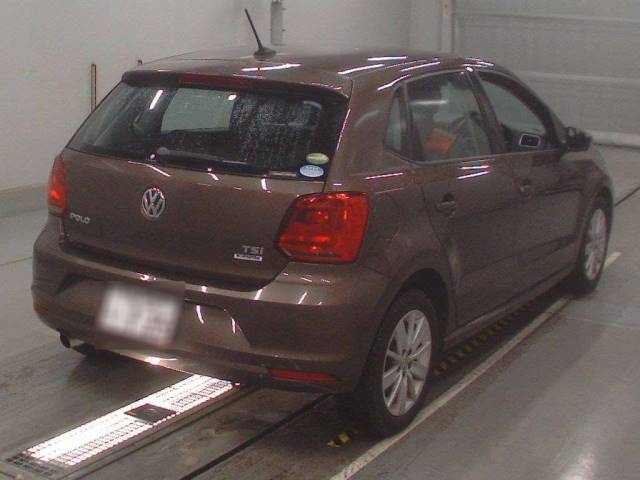 10192 VOLKSWAGEN POLO 6RCJZ 2015 г. (CAA Tokyo)