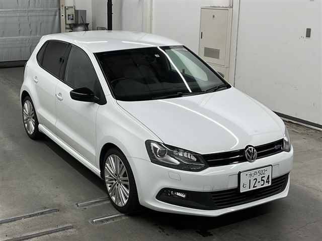 20009 VOLKSWAGEN POLO 6RCZE 2015 г. (MIRIVE Saitama)