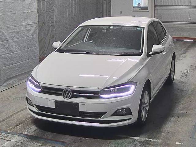 2550 VOLKSWAGEN POLO AWCHZ 2018 г. (HERO)