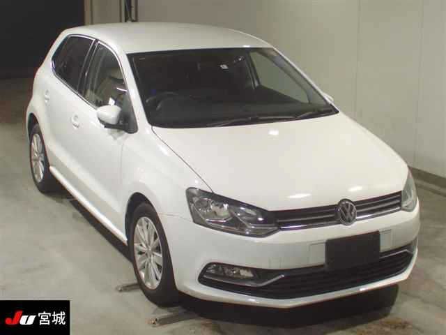 4697 VOLKSWAGEN POLO 6RCJZ 2015 г. (JU Miyagi)