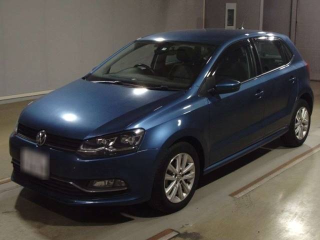 5015 VOLKSWAGEN POLO 6RCJZ 2017 г. (TAA Hyogo)