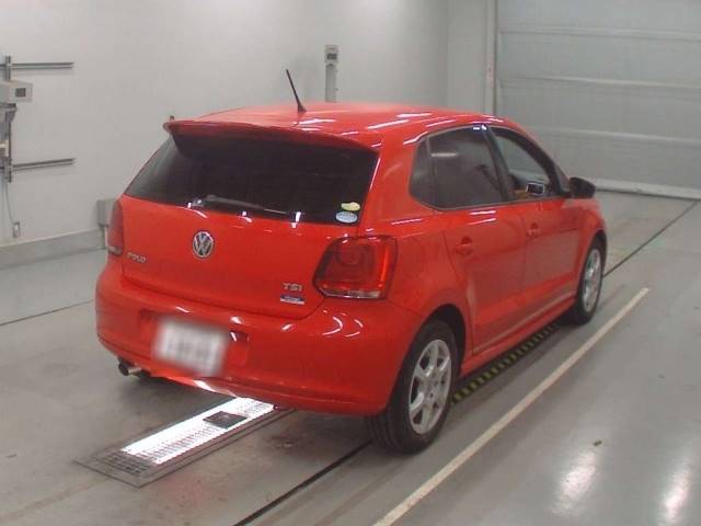 5249 VOLKSWAGEN POLO 6RCBZ 2011 г. (CAA Tokyo)