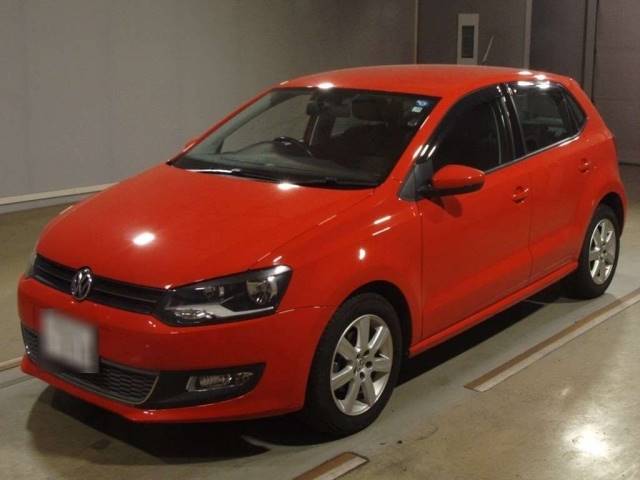 7015 VOLKSWAGEN POLO 6RCBZ 2011 г. (TAA Hyogo)