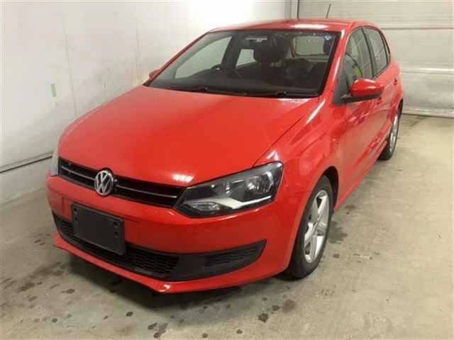 9138 VOLKSWAGEN POLO 6RCBZ 2013 г. (JU Akita)