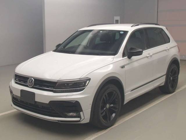 81035 VOLKSWAGEN TIGUAN 5NDFGF 2018 г. (TAA Kantou)