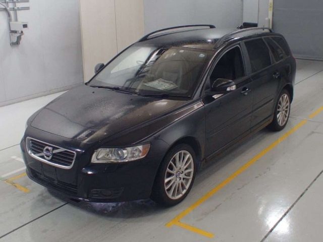 90169 VOLVO V50 MB4204S 2011 г. (CAA Chubu)