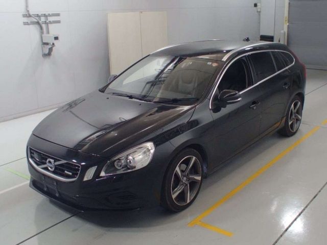 10033 VOLVO V60 FB4164T 2012 г. (CAA Chubu)