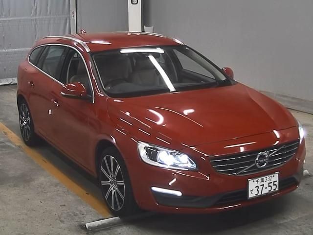 514 VOLVO V60 FD4204T 2016 г. (ZIP Tokyo)