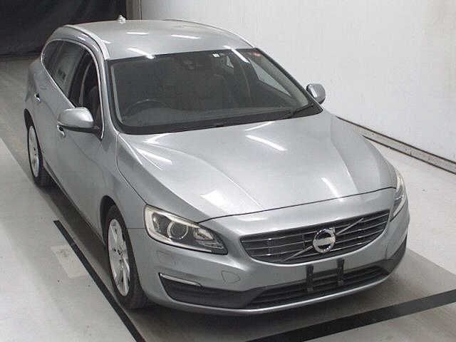 1592 VOLVO V60 FB4164T 2014 г. (JU Chiba)