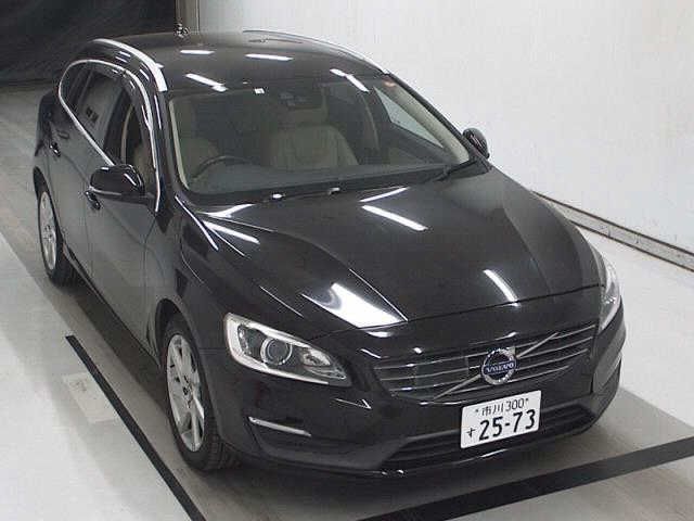 1547 VOLVO V60 FB4164T 2014 г. (JU Chiba)