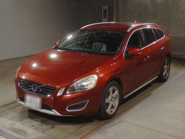 5050 VOLVO V60 2012 г. (TAA Kinki)