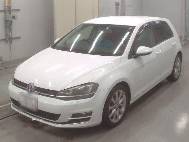 10086 Volkswagen Golf AUCPT 2014 г. (CAA Tokyo)