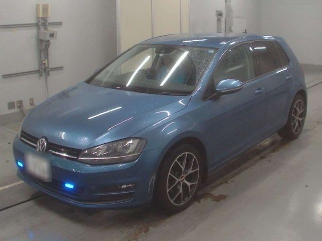 10088 Volkswagen Golf AUCJZ 2015 г. (CAA Tokyo)