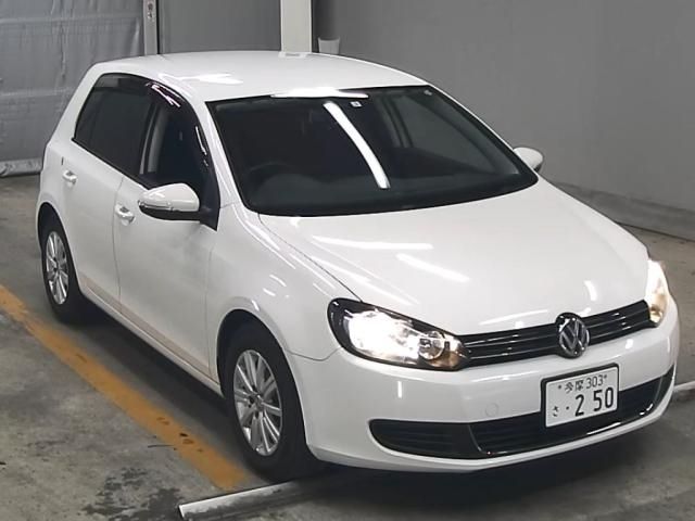 13 Volkswagen Golf 1KCBZ 2013 г. (ZIP Tokyo)