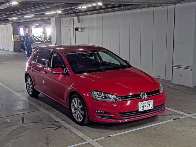 3 Volkswagen Golf AUCJZ 2017 г. (ZIP Osaka)