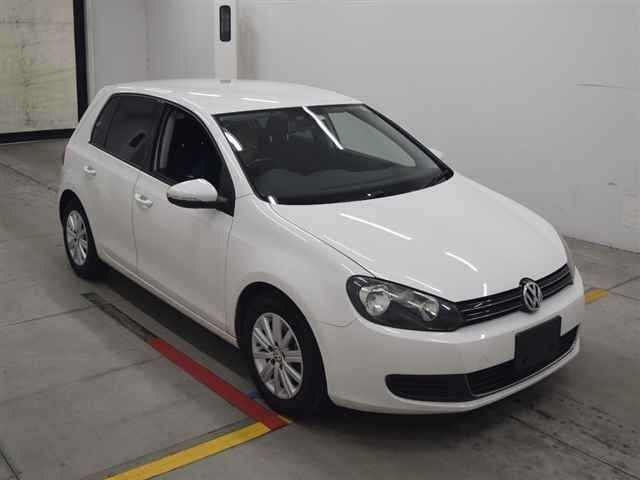 30236 Volkswagen Golf 1KCBZ 2013 г. (MIRIVE Osaka)