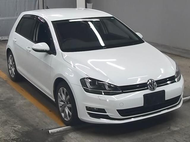 391 Volkswagen Golf AUCPT 2016 г. (ZIP Tokyo)