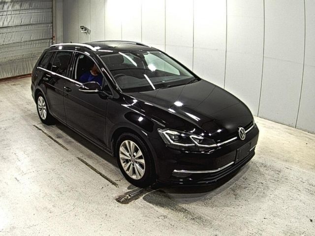 4346 Volkswagen Golf AUCJZ 2018 г. (LAA Okayama)