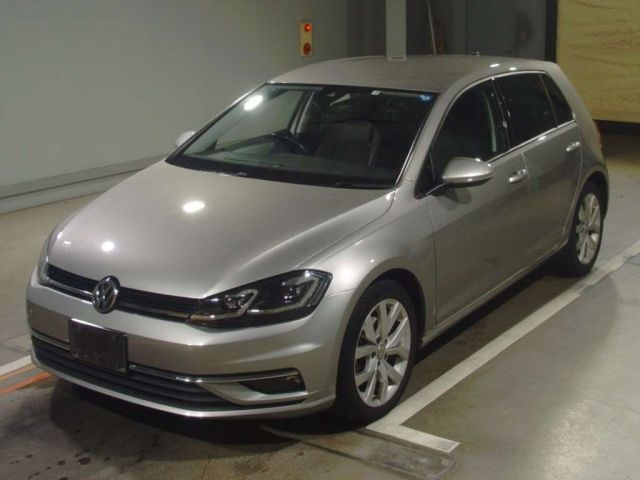 5008 Volkswagen Golf AUCPT 2017 г. (TAA Hiroshima)