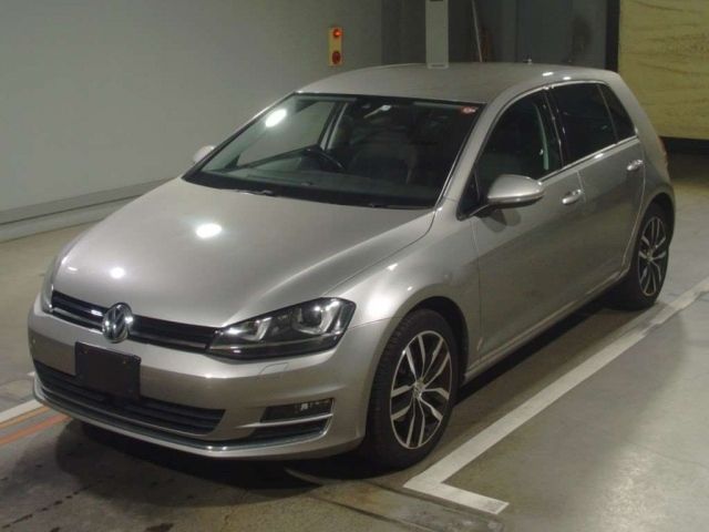 5032 Volkswagen Golf AUCPT 2017 г. (TAA Hiroshima)