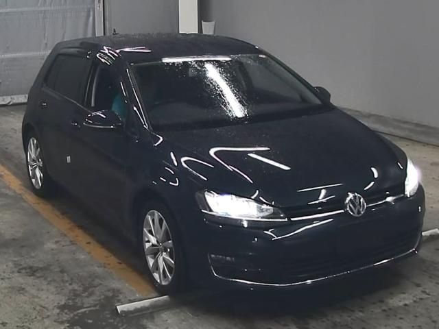 567 Volkswagen Golf AUCPT 2016 г. (ZIP Tokyo)