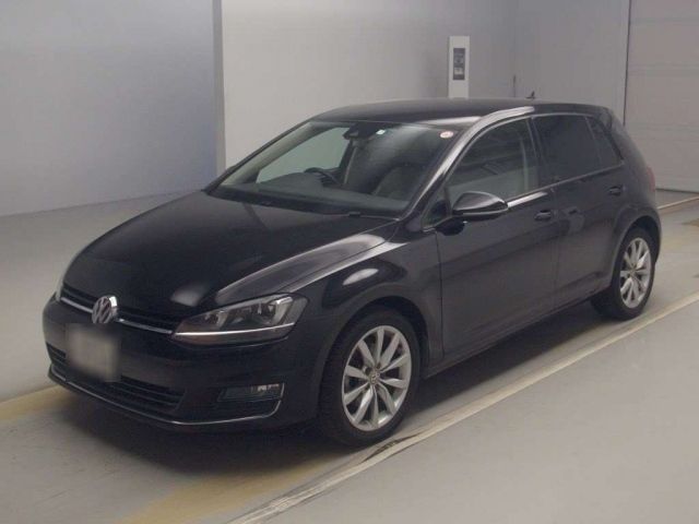 70096 Volkswagen Golf AUCPT 2015 г. (TAA Shikoku)