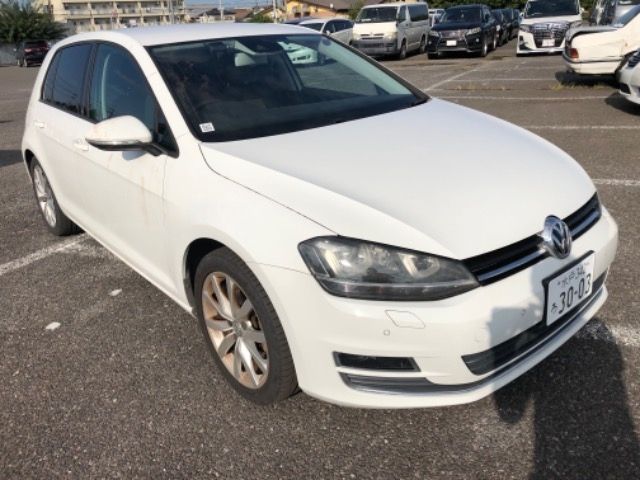 841 Volkswagen Golf AUCPT 2016 г. (ARAI Oyama)