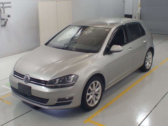 90055 Volkswagen Golf AUCPT 2015 г. (CAA Chubu)